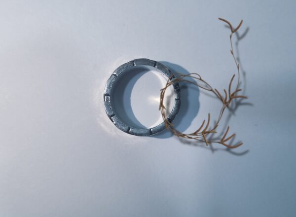 Picsart_24-04-18_22-09-59-652i (1)