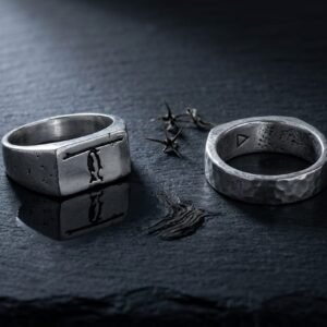Oxidized Engraved Seabird Men's Ring - Image 4