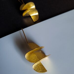 Handmade Brass Twist Women's Earring - Image 1