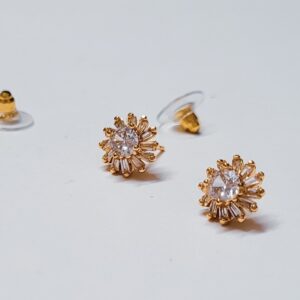 White Brass Studs Women's Earrings - Image 4