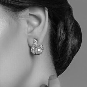 Decor Pearl Stud Women's Earrings - Image 3