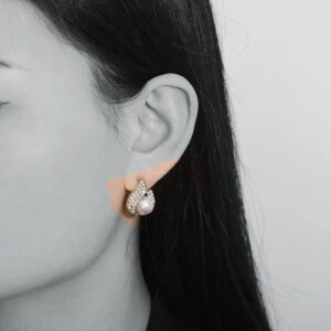 Decor Pearl Stud Women's Earrings - Image 5