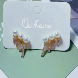 Pearl Crystal Dangle Women's Earrings - Image 1