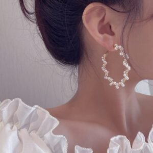 Sparkling Pearl hoop Women's Earrings - Image 2