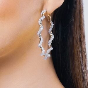 Sparkling Pearl hoop Women's Earrings - Image 4
