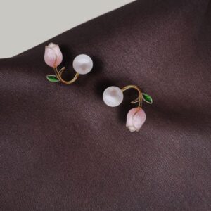 Pink Tulip Flower Pearl Women's Earrings - Image 4