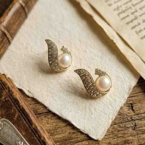 Decor Pearl Stud Women's Earrings - Image 6