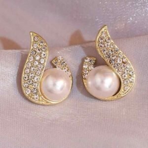 Decor Pearl Stud Women's Earrings - Image 3