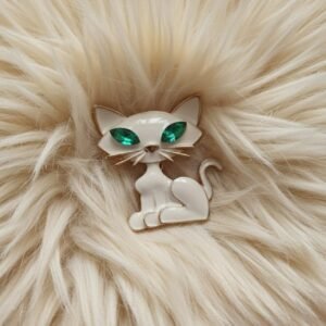 Moon whispers White Cat Brooch - Image 4