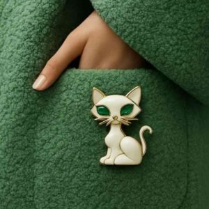 Moon whispers White Cat Brooch - Image 5