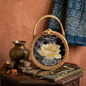 EXCLUSIVE COLLECTION- Natural Fiber Round Rattan Handbag - Image 3